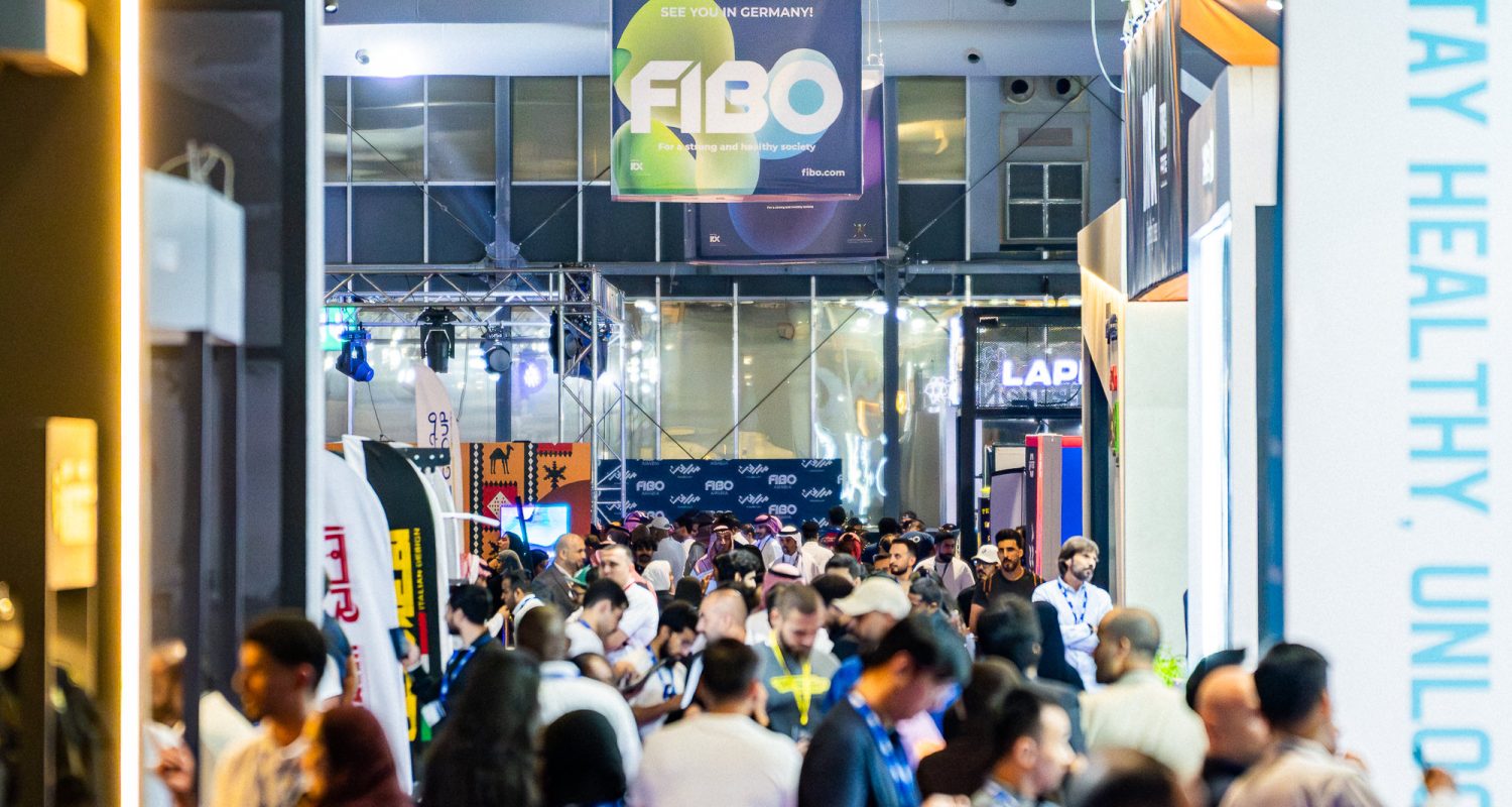 FIBO2025-Large crowds-UDC-resize-1
